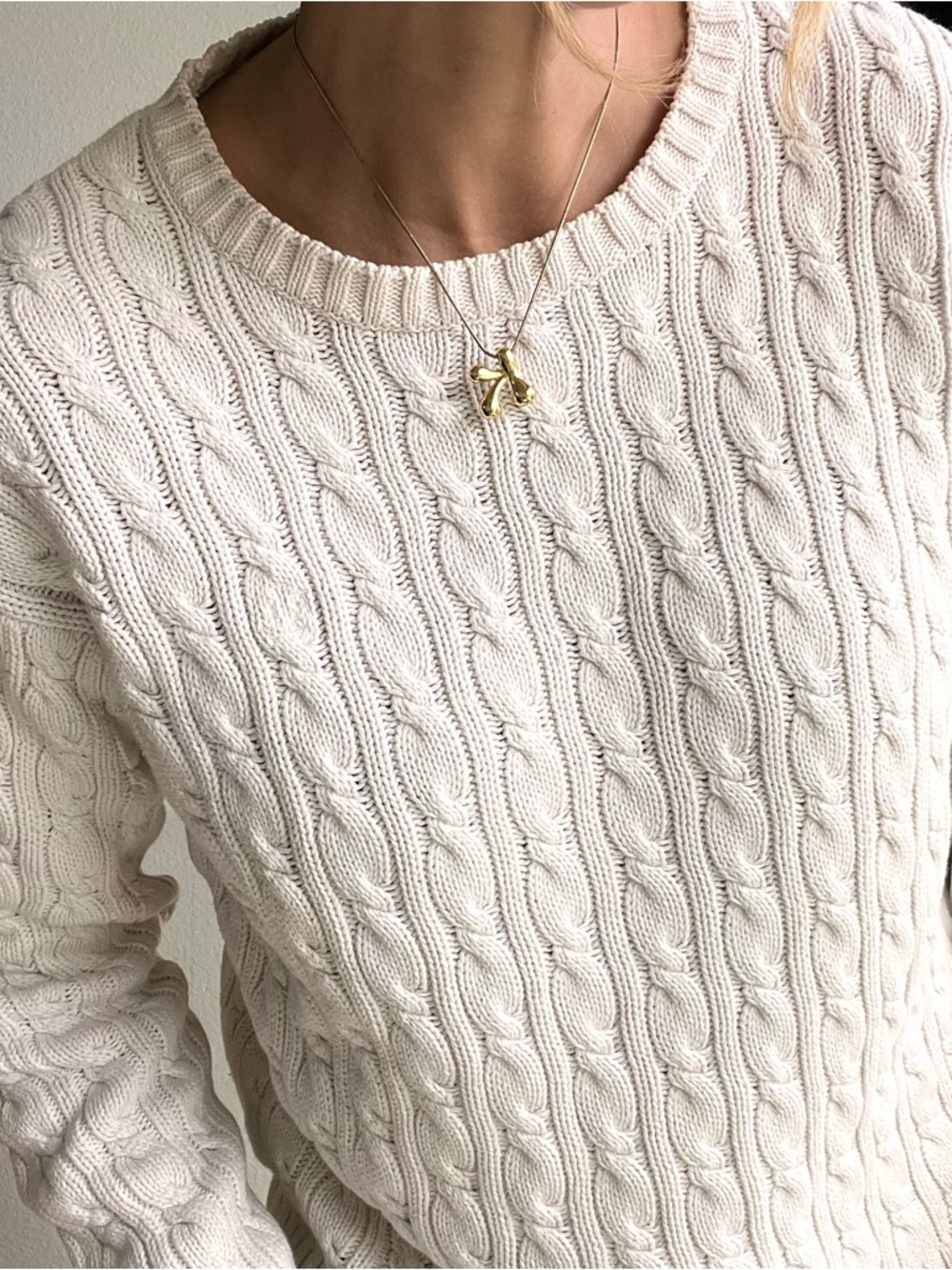Vintage Lauren Ralph Lauren Soft Cream Cable-Knit Crew Sweater - Picture 2 of 5